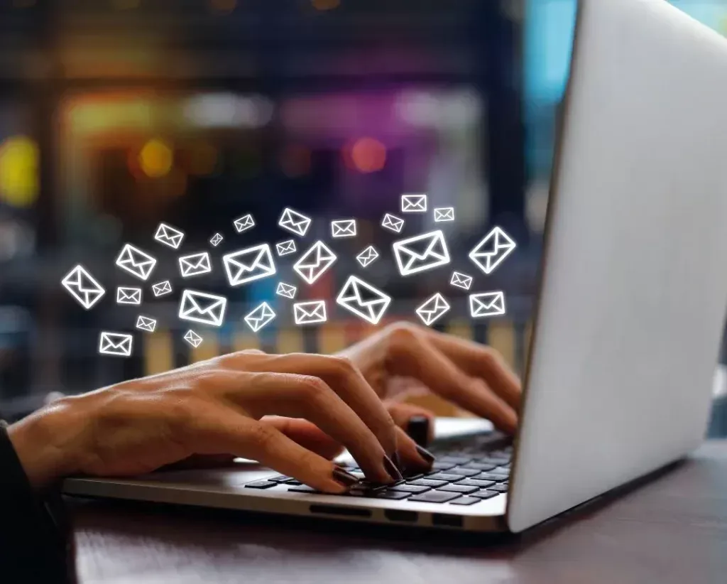 dicas-como-comecar-ano-atrair-clientes-email-1080x867