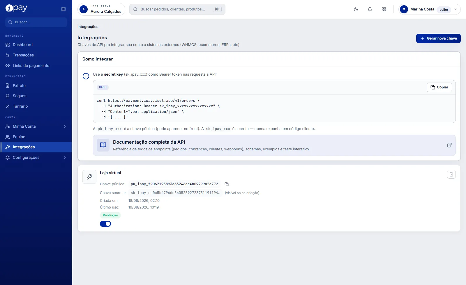 Tela Integrações do iPay com as instruções de uso da chave secreta, o link para a documentação da API e uma chave de produção cadastrada, com chave pública, chave secreta parcial, datas e botão de ativar