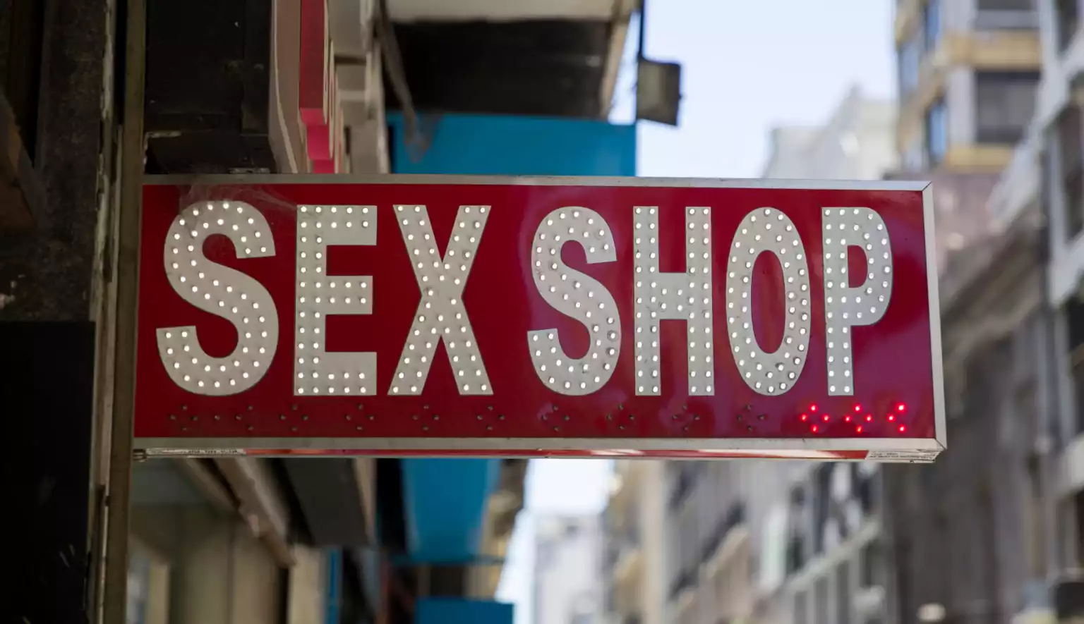 sex-shop-praticas-voce-precisa-2500x1440