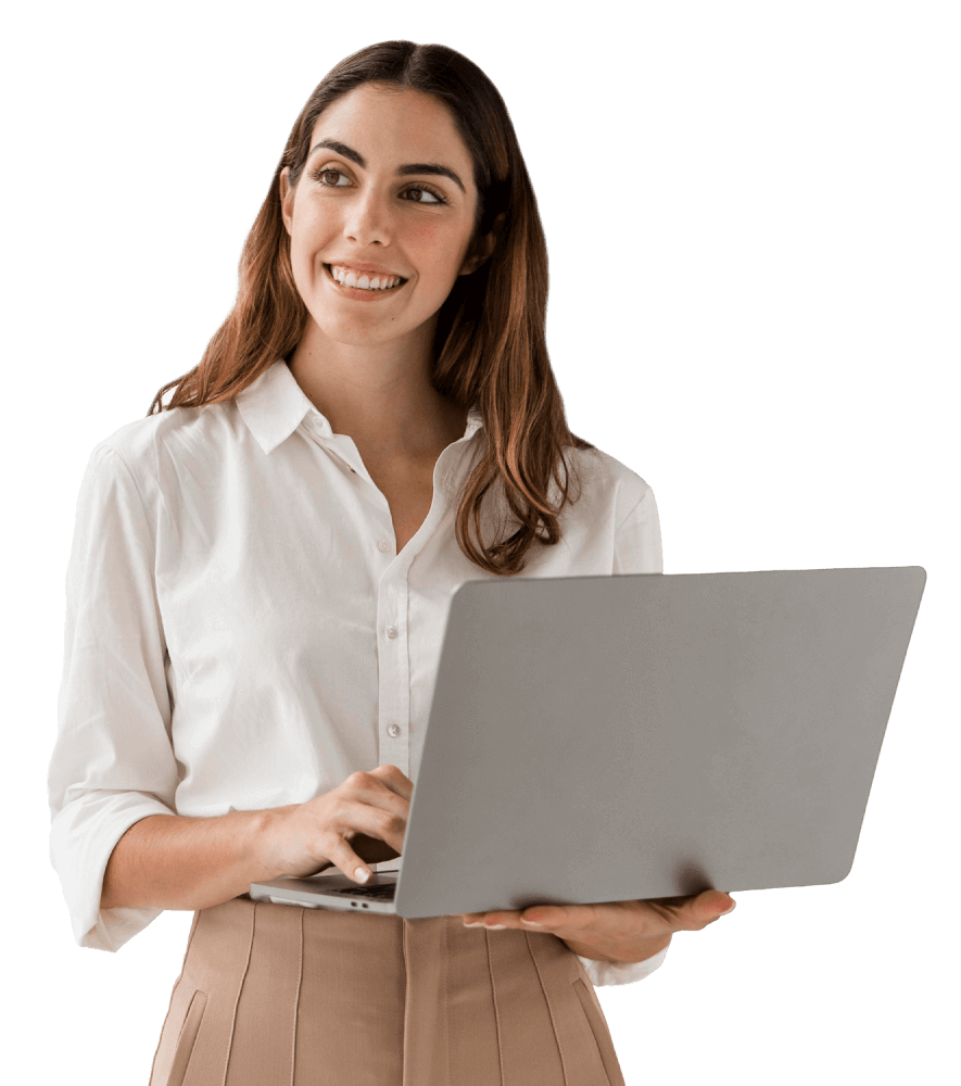 Mulher profissional sorrindo e olhando para o lado enquanto segura um notebook | Página Inicial | iSET Plataforma de E-commerce